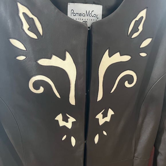 Brown Leather jacket by Pamela McCoy Collections. Women’s sz M. - Picture 6 of 16